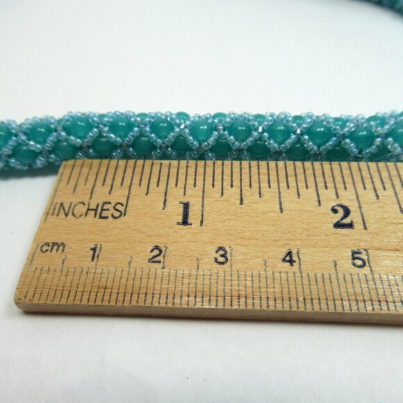 Netted Uranium glass bead necklace - Picture 10 of 12